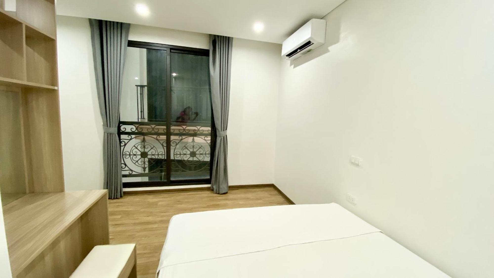 Era Apartment Lac Long Quan Hanoi Exterior photo